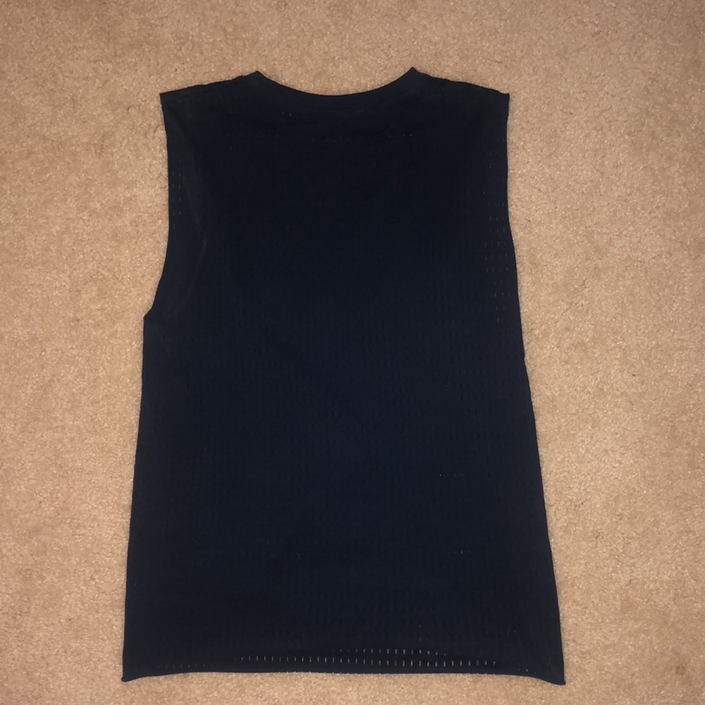 Fabletics workout top - Picture 2 of 2